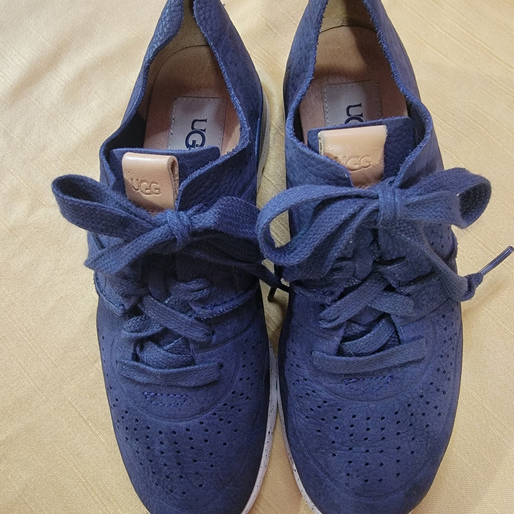 UGG Women's Dark Blue Lace-Up Sneakers